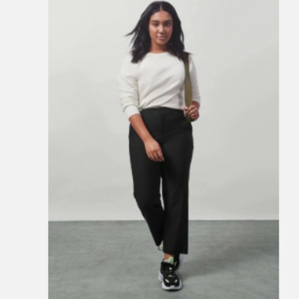 Like New! Athleta Stella Straight Crop Pant Black Work Travel in Size 10